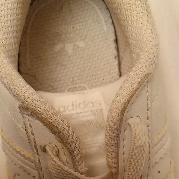 Adidas Toddler Size 9.5 Shell Toe Ortholite Cream Shoes - Picture 6 of 10